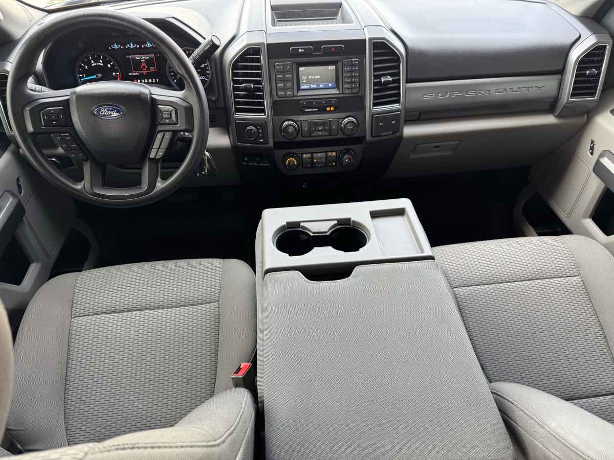 2019 Ford F-250 XLT photo 19
