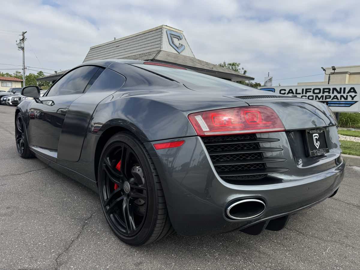 2010 Audi R8 4.2 photo 4