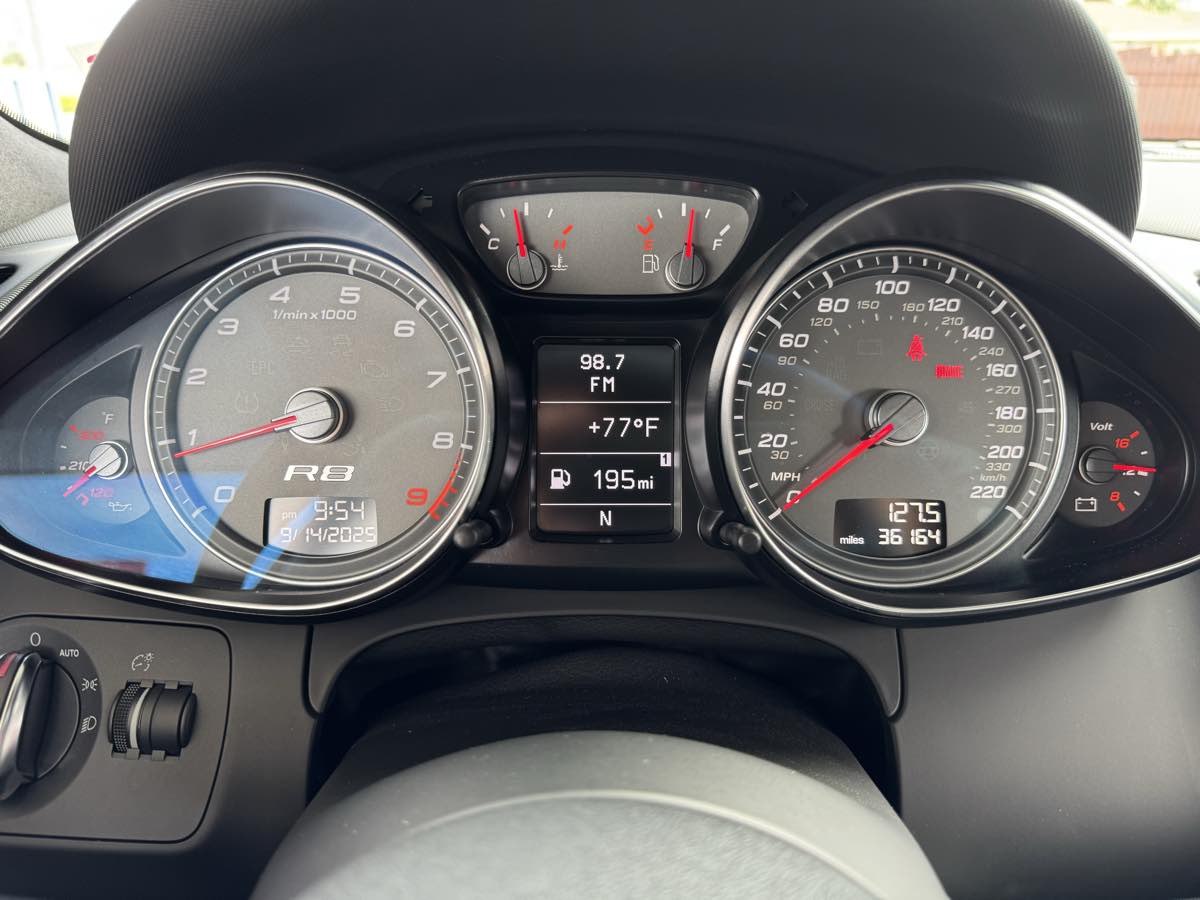 2010 Audi R8 4.2 photo 26