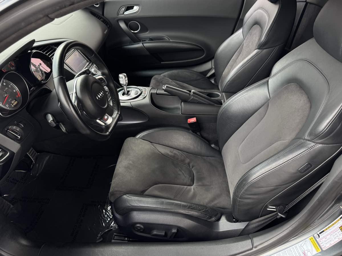 2010 Audi R8 4.2 photo 14
