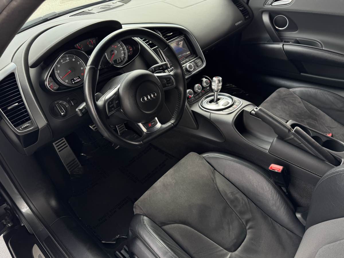 2010 Audi R8 4.2 photo 15