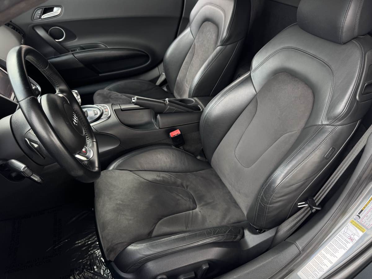 2010 Audi R8 4.2 photo 17