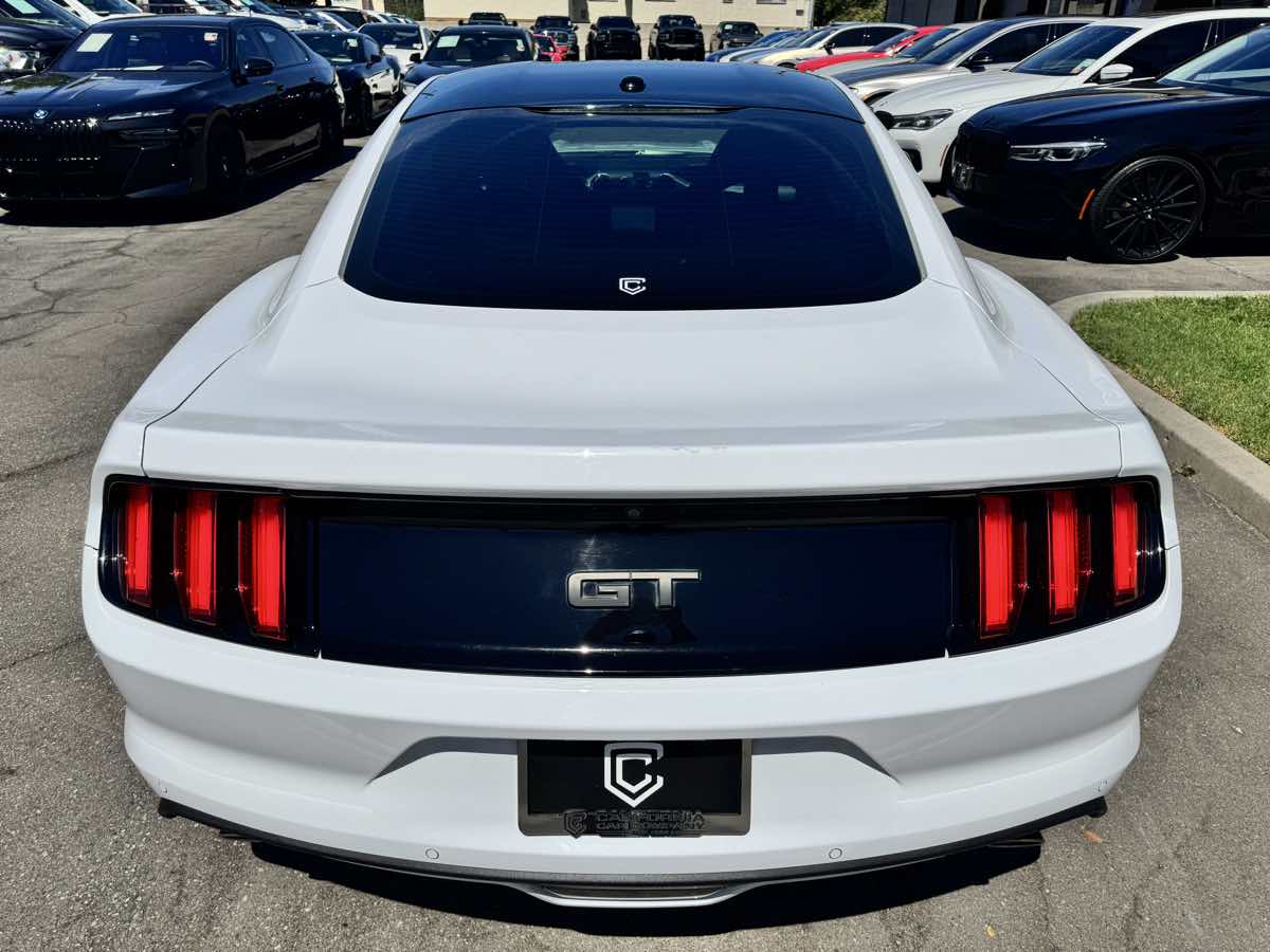 2017 Ford Mustang GT Premium photo 5