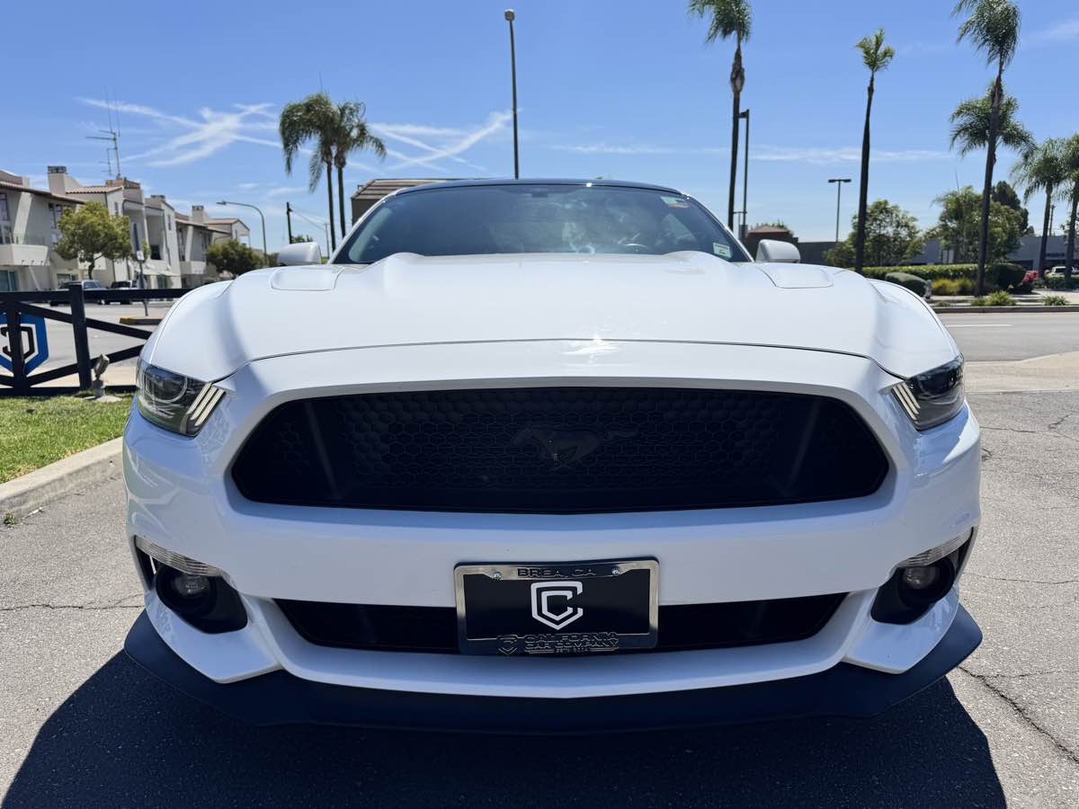 2017 Ford Mustang GT Premium photo 12