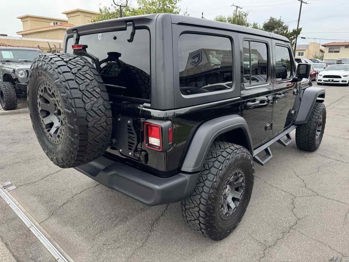 2020 Jeep Wrangler Unlimited Willys photo 5