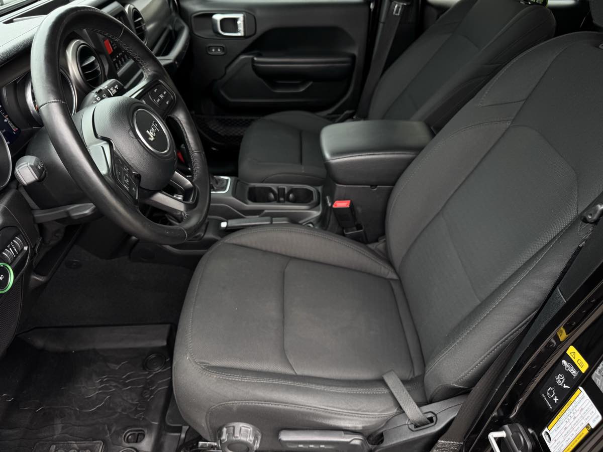 2020 Jeep Wrangler Unlimited Willys photo 11