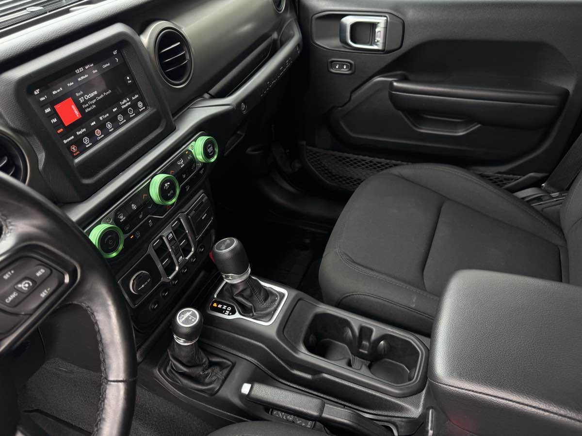2020 Jeep Wrangler Unlimited Willys photo 13