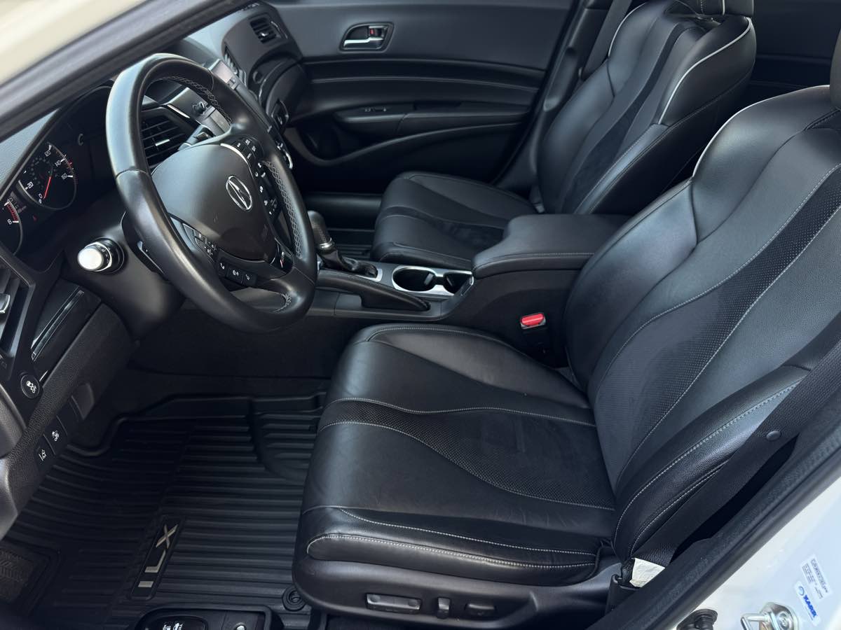 2019 Acura ILX Premium Technology A-Spec photo 14