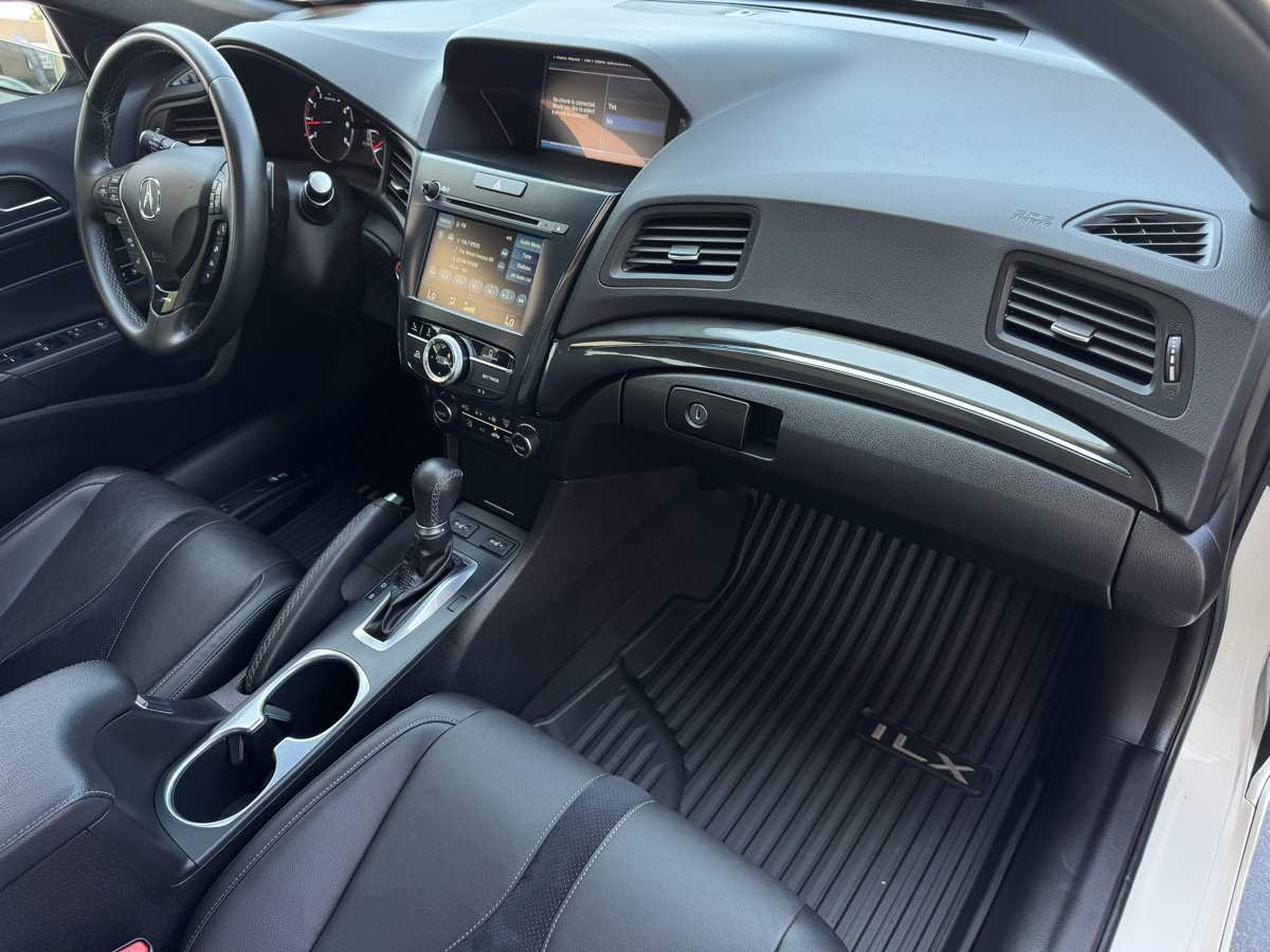 2019 Acura ILX Premium Technology A-Spec photo 21