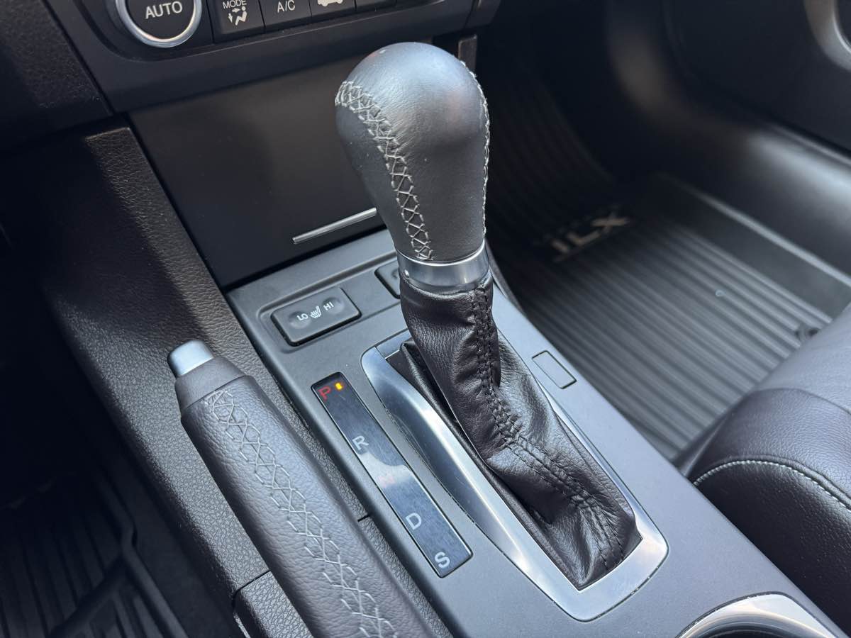 2019 Acura ILX Premium Technology A-Spec photo 23