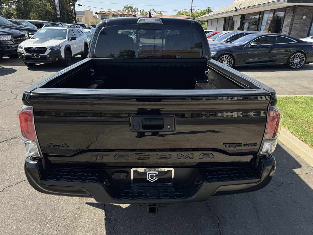 2022 Toyota Tacoma TRD Pro photo 5