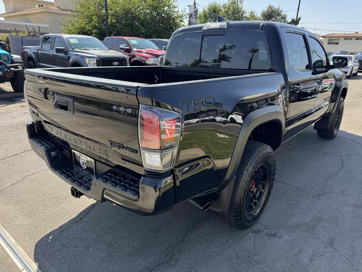 2022 Toyota Tacoma TRD Pro photo 8