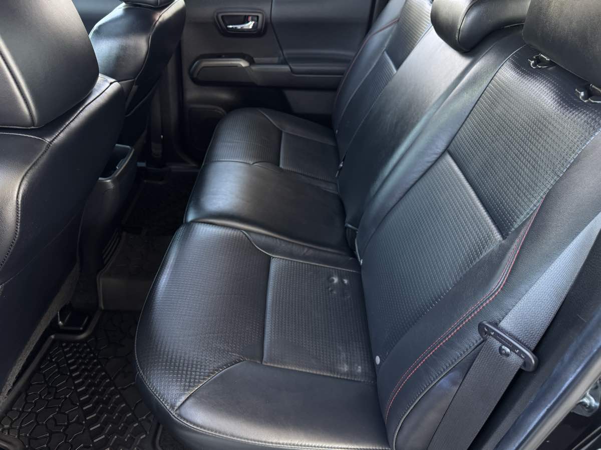2022 Toyota Tacoma TRD Pro photo 17