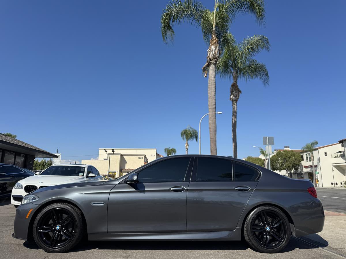 2016 Bmw 550i 5-Series photo 2