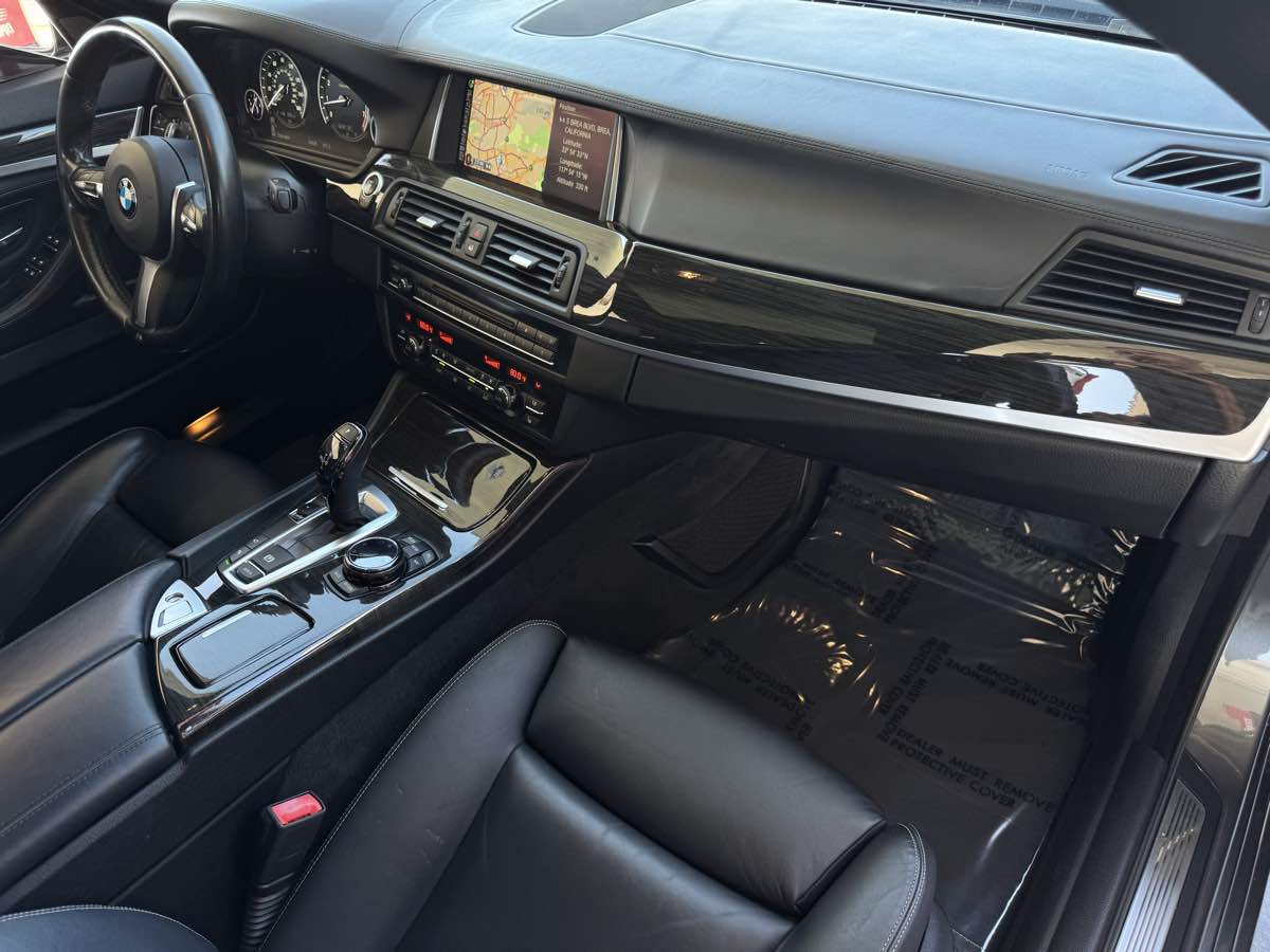 2016 Bmw 550i 5-Series photo 21