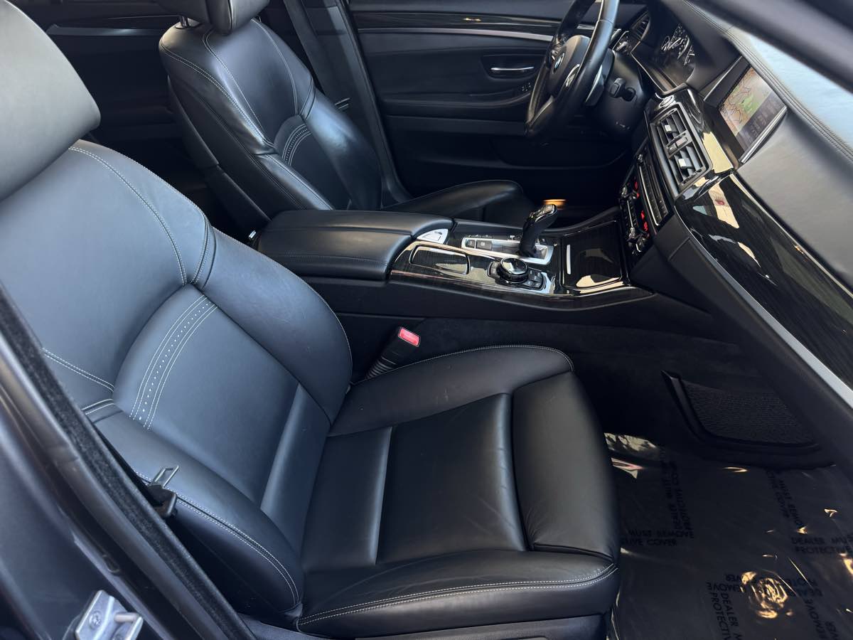 2016 Bmw 550i 5-Series photo 22