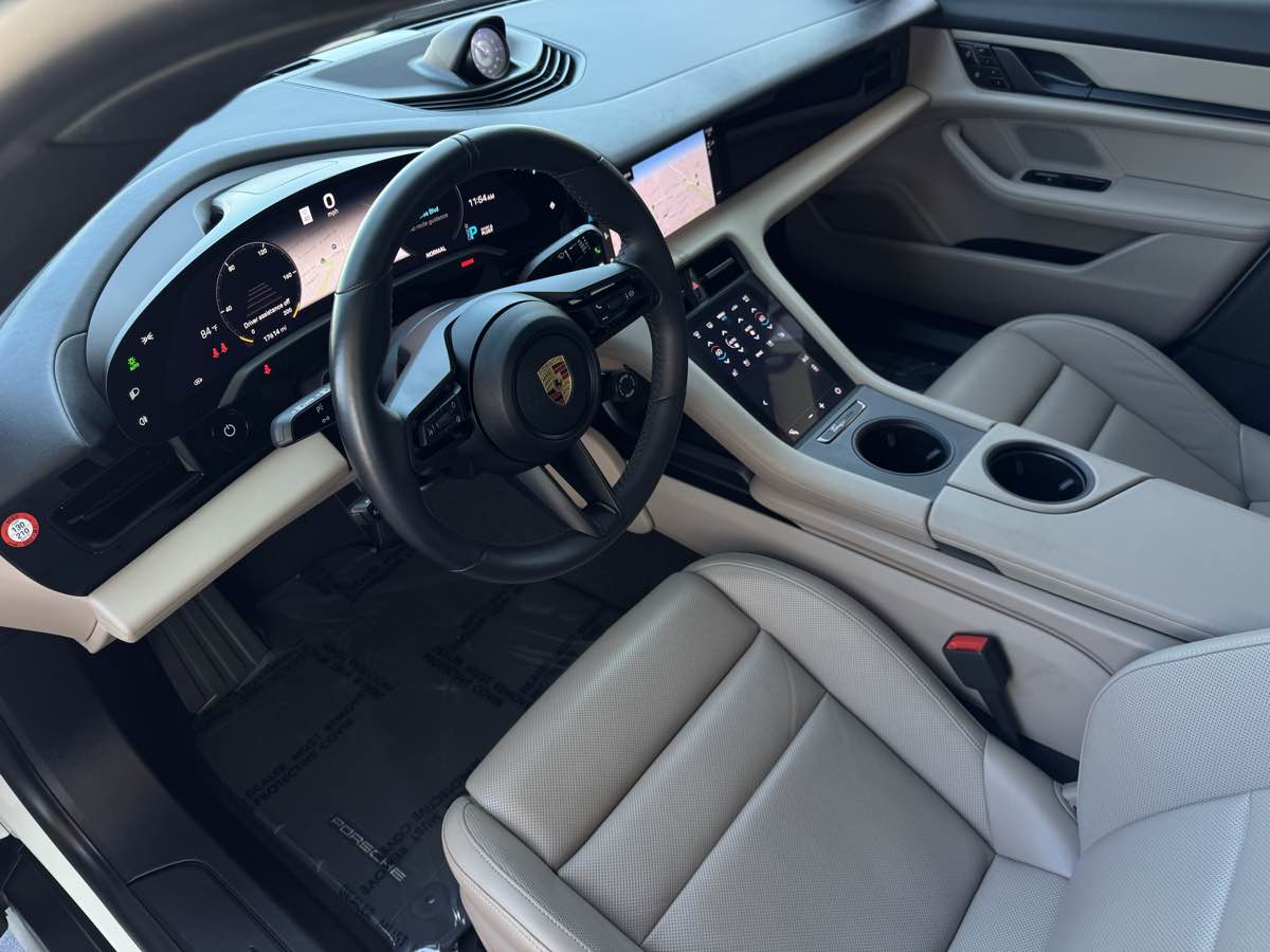 2021 Porsche Taycan Turbo S photo 15