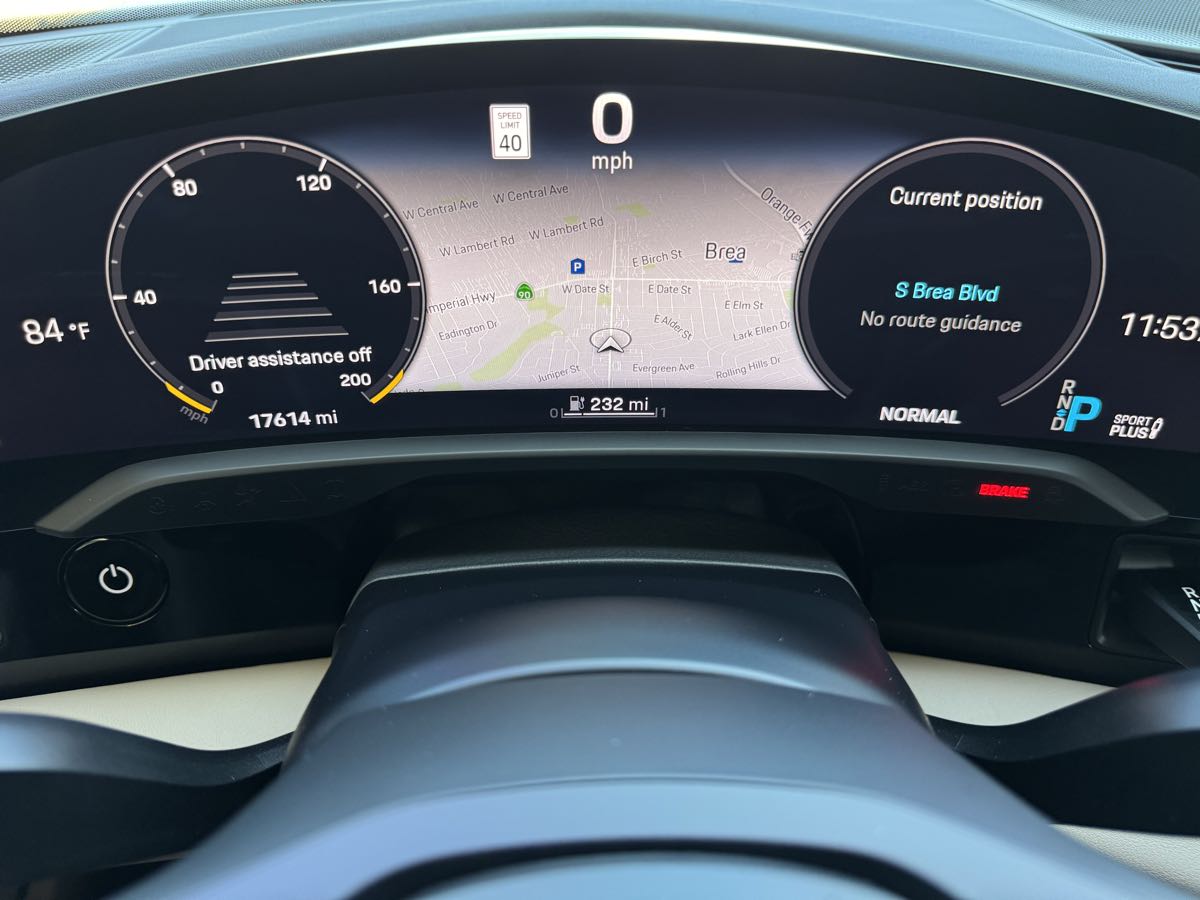 2021 Porsche Taycan Turbo S photo 28