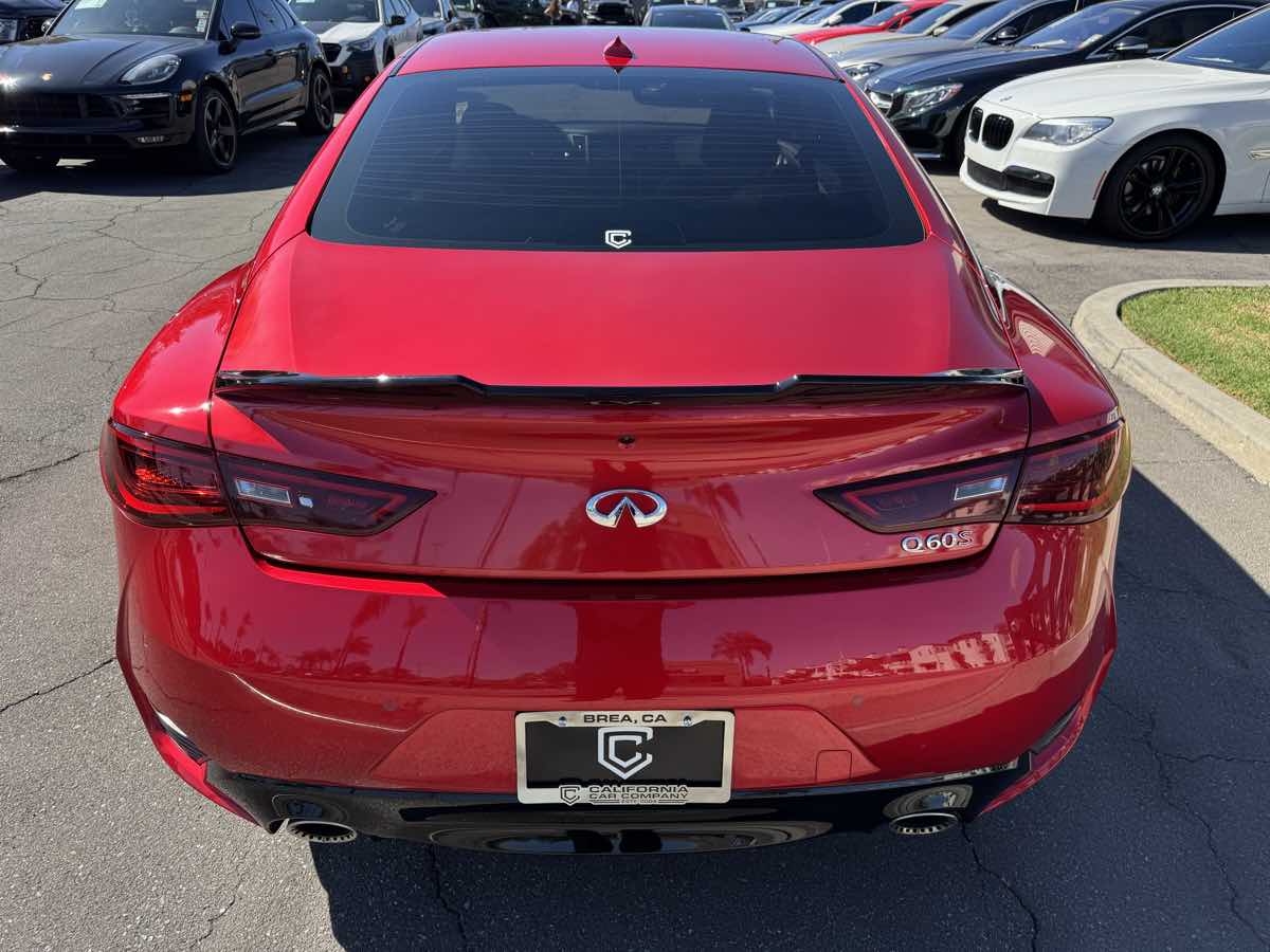 2021 Infiniti Q60 Red Sport 400 photo 5