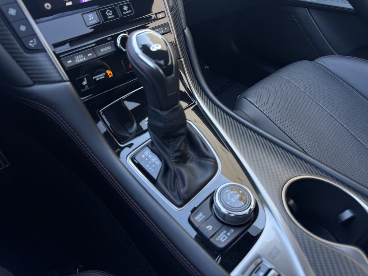 2021 Infiniti Q60 Red Sport 400 photo 16