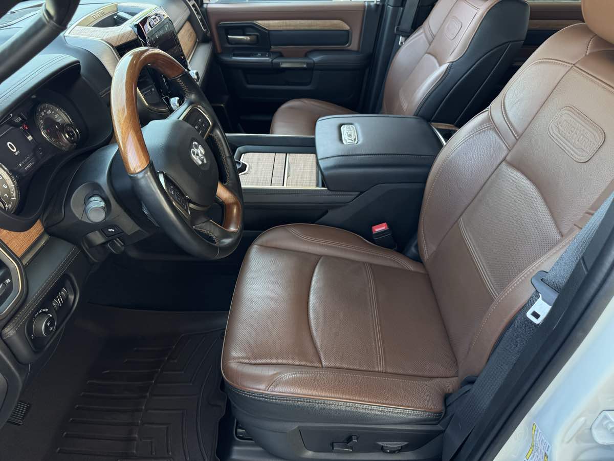 2022 Ram 3500 Longhorn photo 14
