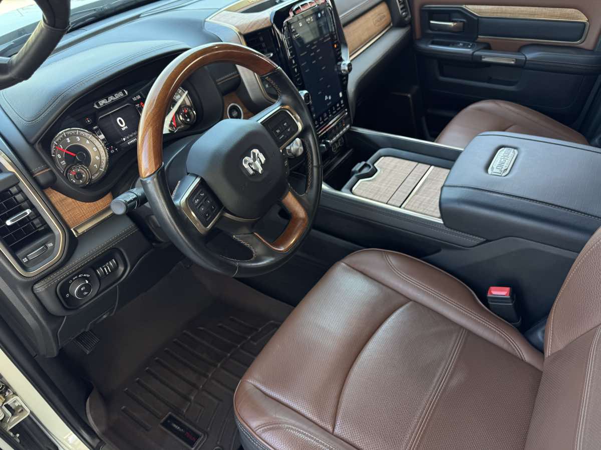 2022 Ram 3500 Longhorn photo 15