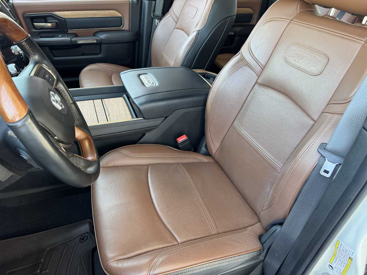 2022 Ram 3500 Longhorn photo 17