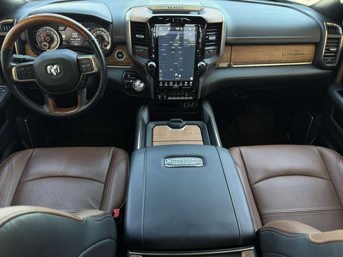 2022 Ram 3500 Longhorn photo 19