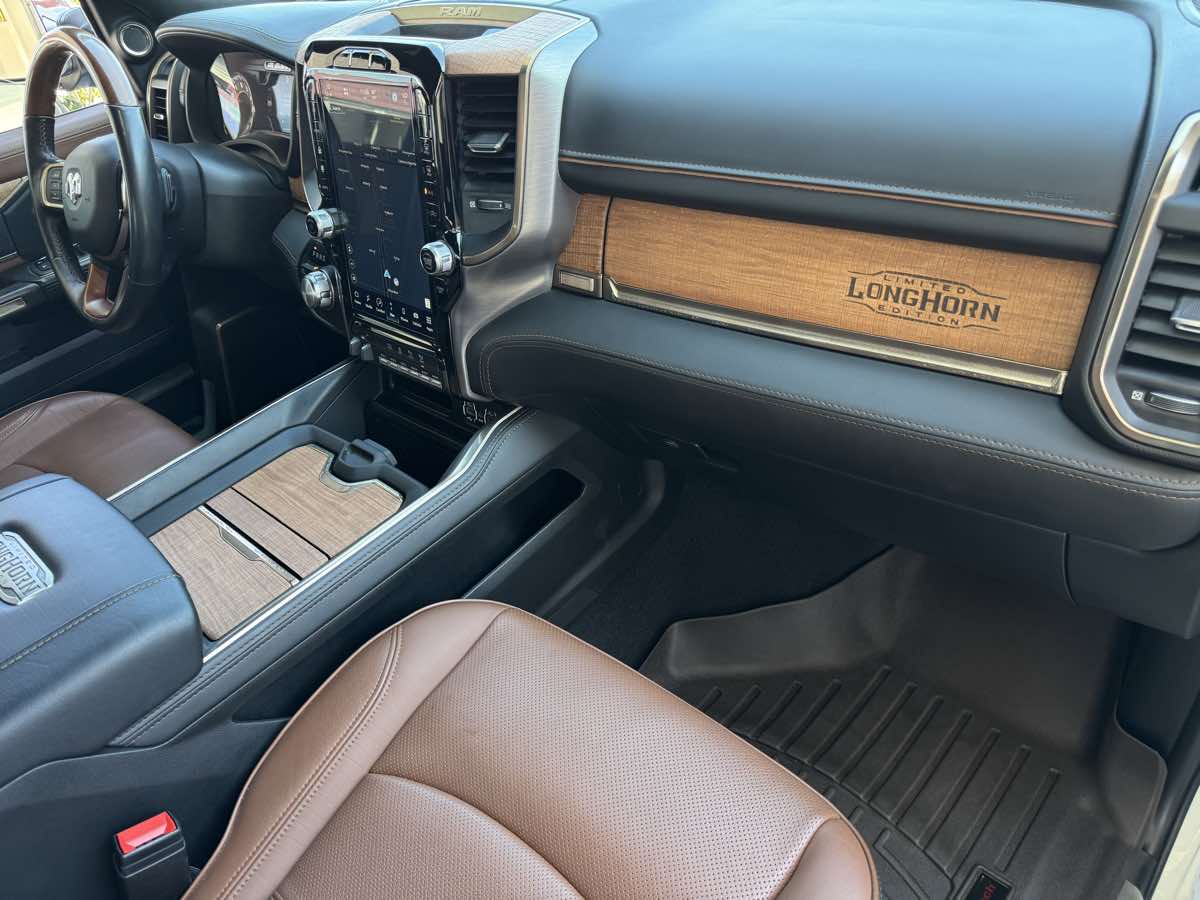 2022 Ram 3500 Longhorn photo 22