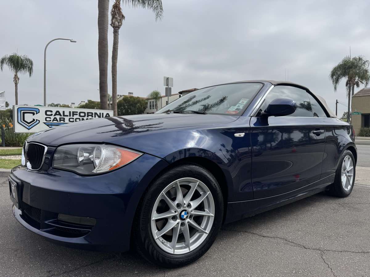 2011 Bmw 128i 1-Series photo 2