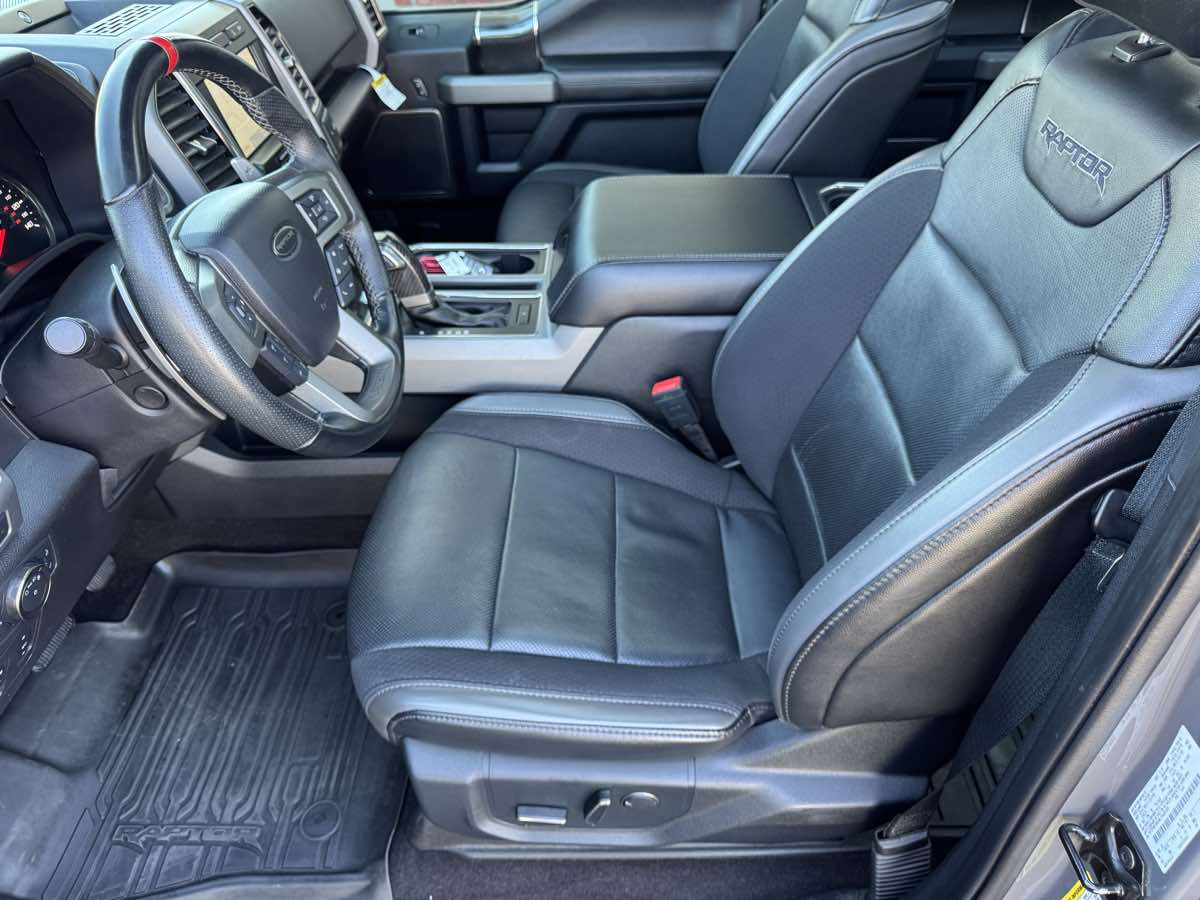 2020 Ford F-150 Raptor photo 14