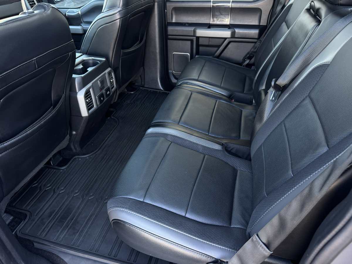 2020 Ford F-150 Raptor photo 19