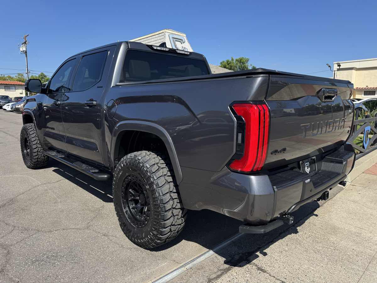 2023 Toyota Tundra Limited TRD photo 4
