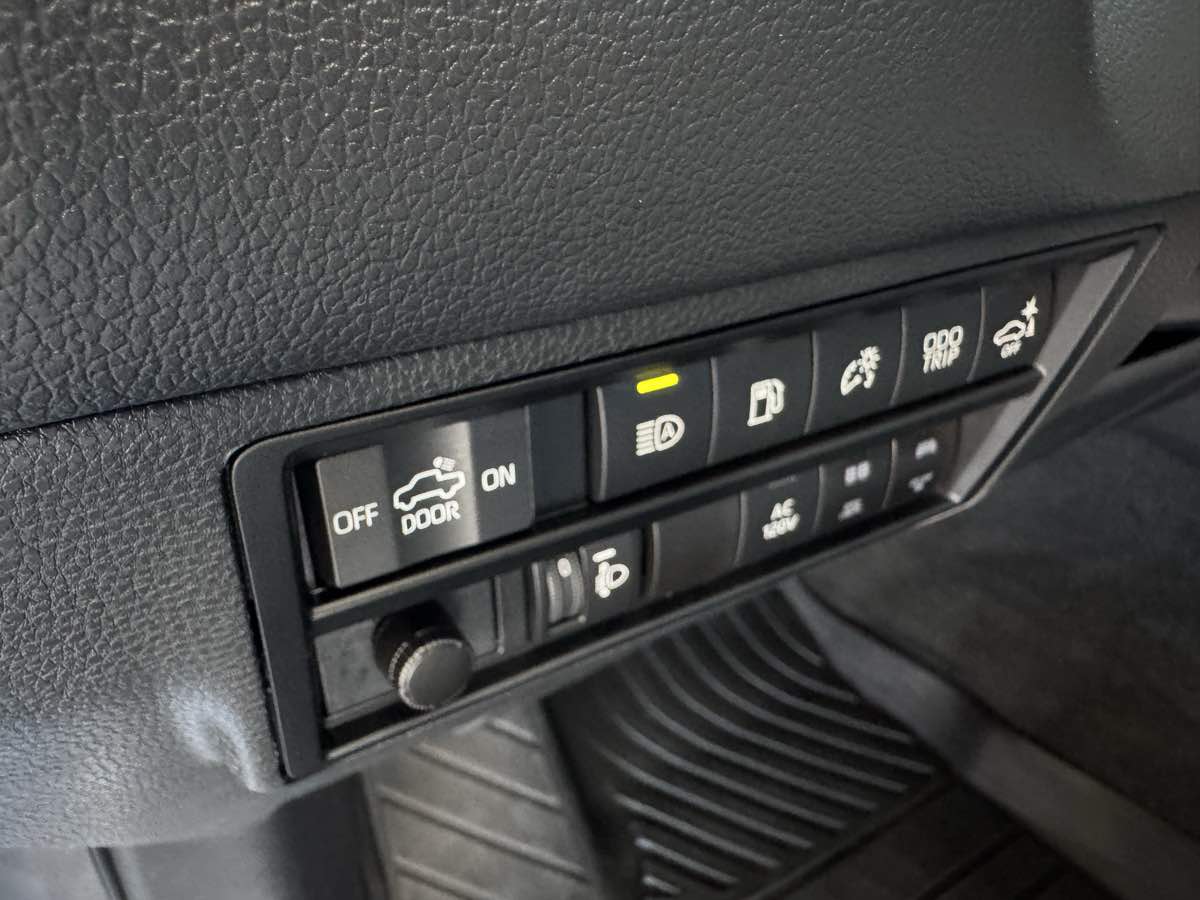 2023 Toyota Tundra Limited TRD photo 27
