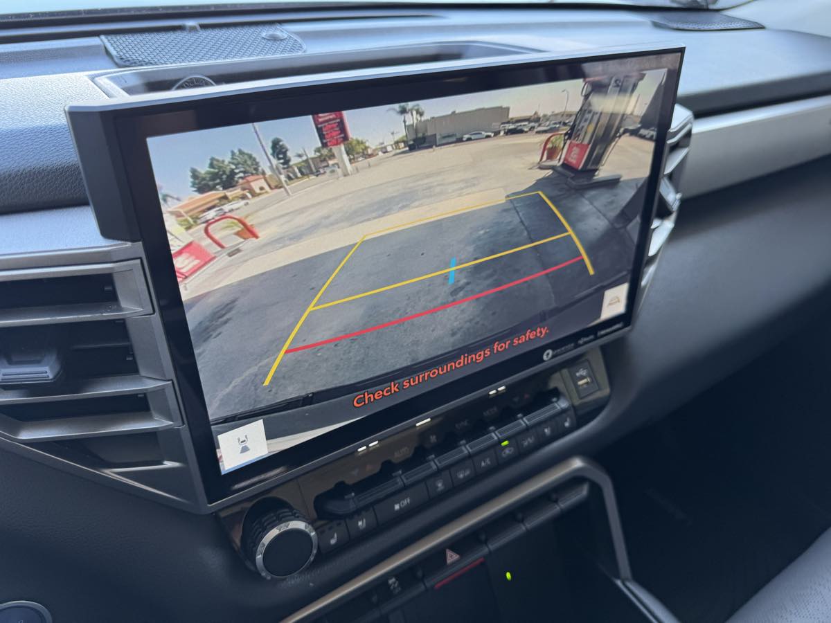 2023 Toyota Tundra Limited TRD photo 24