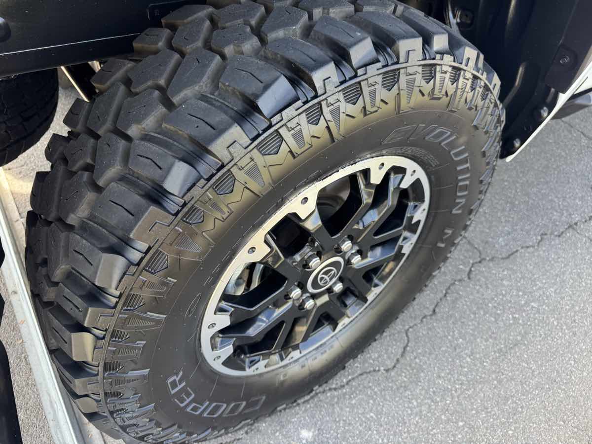 2024 Toyota Tundra SR5 TRD photo 27