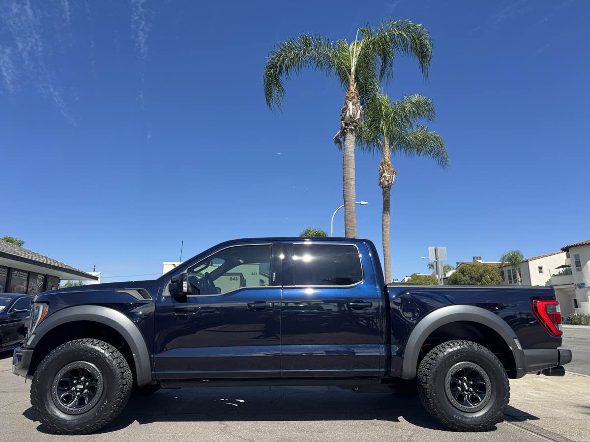 2021 Ford F-150 Raptor photo 2