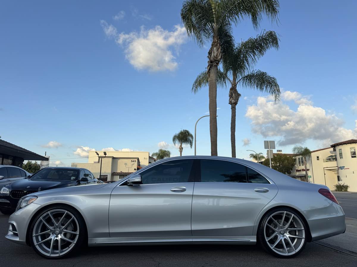 2015 Mercedes Benz S 550 photo 2