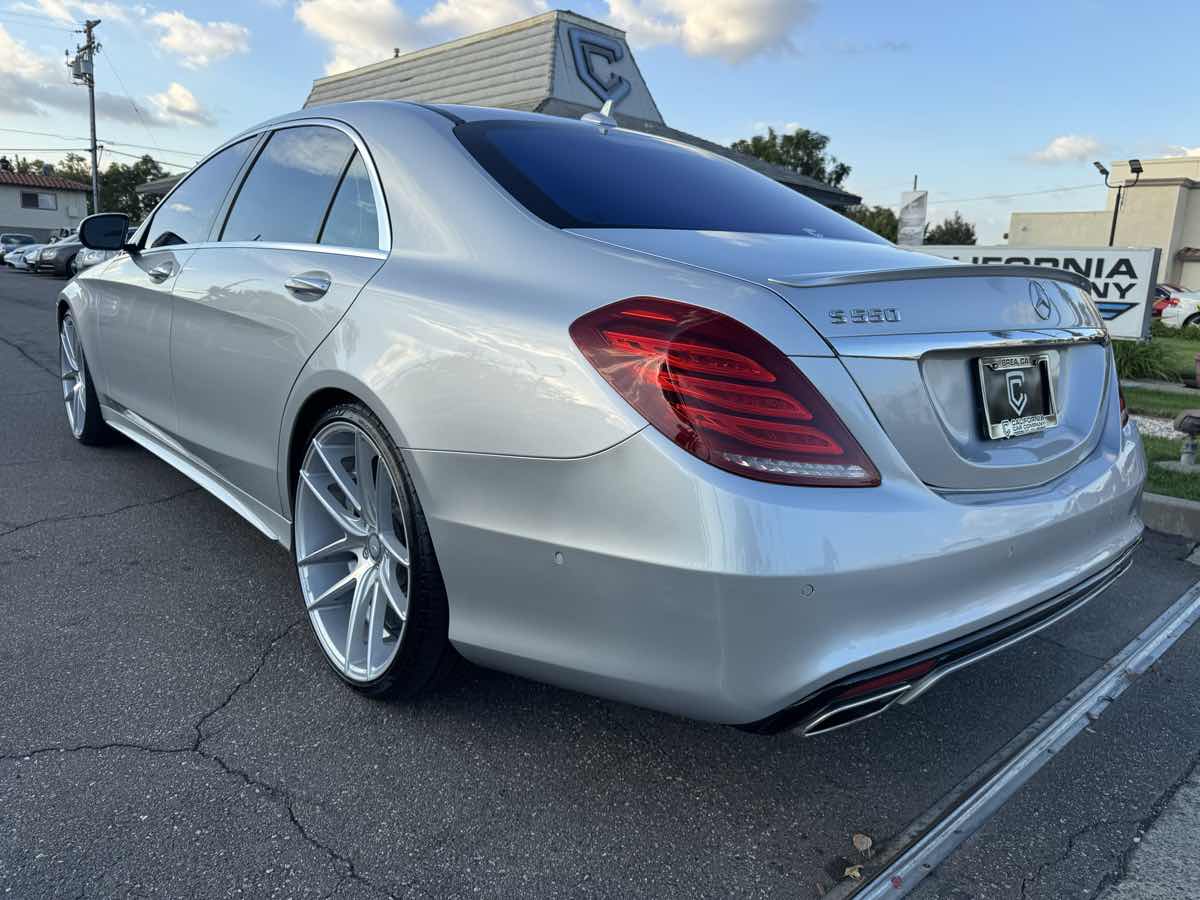 2015 Mercedes Benz S 550 photo 4