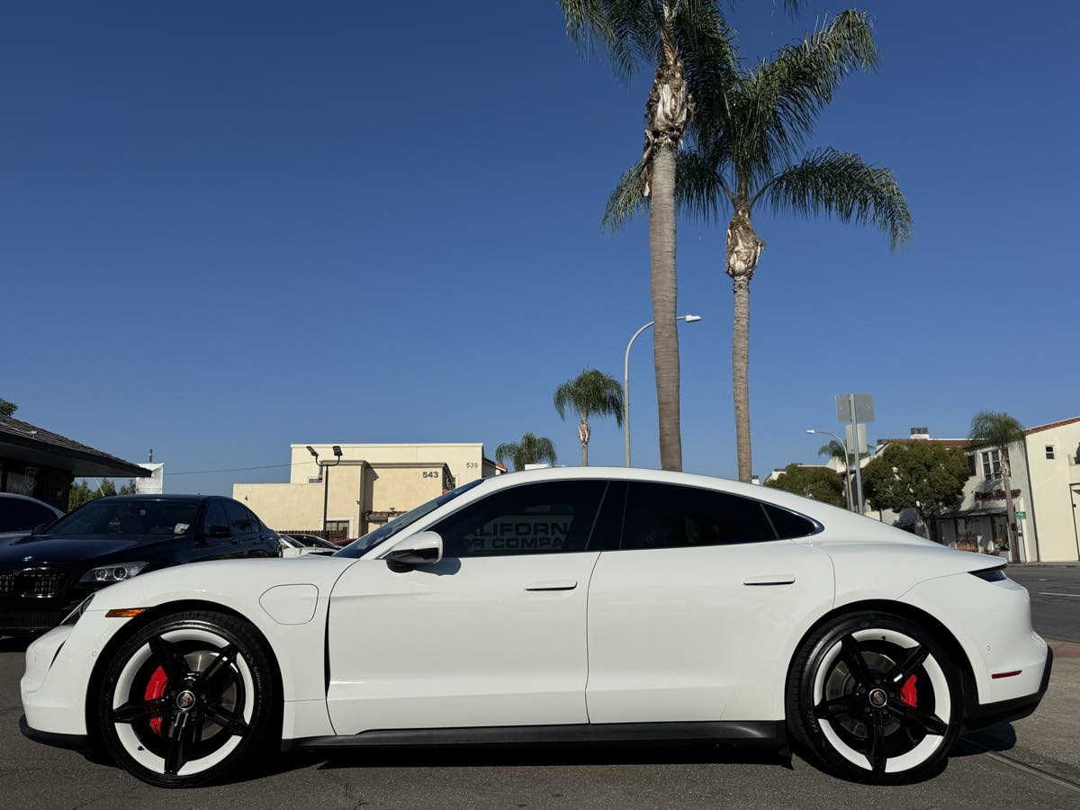 2020 Porsche Taycan 4S photo 2