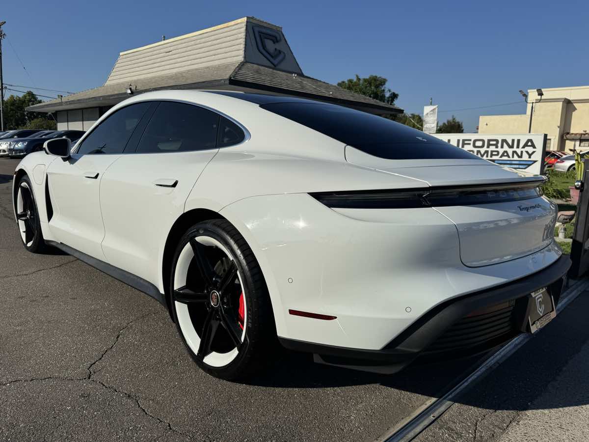 2020 Porsche Taycan 4S photo 4