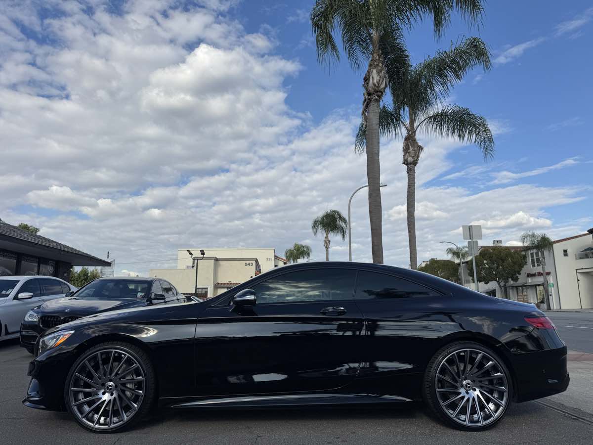 2017 Mercedes Benz S 550 4MATIC photo 2