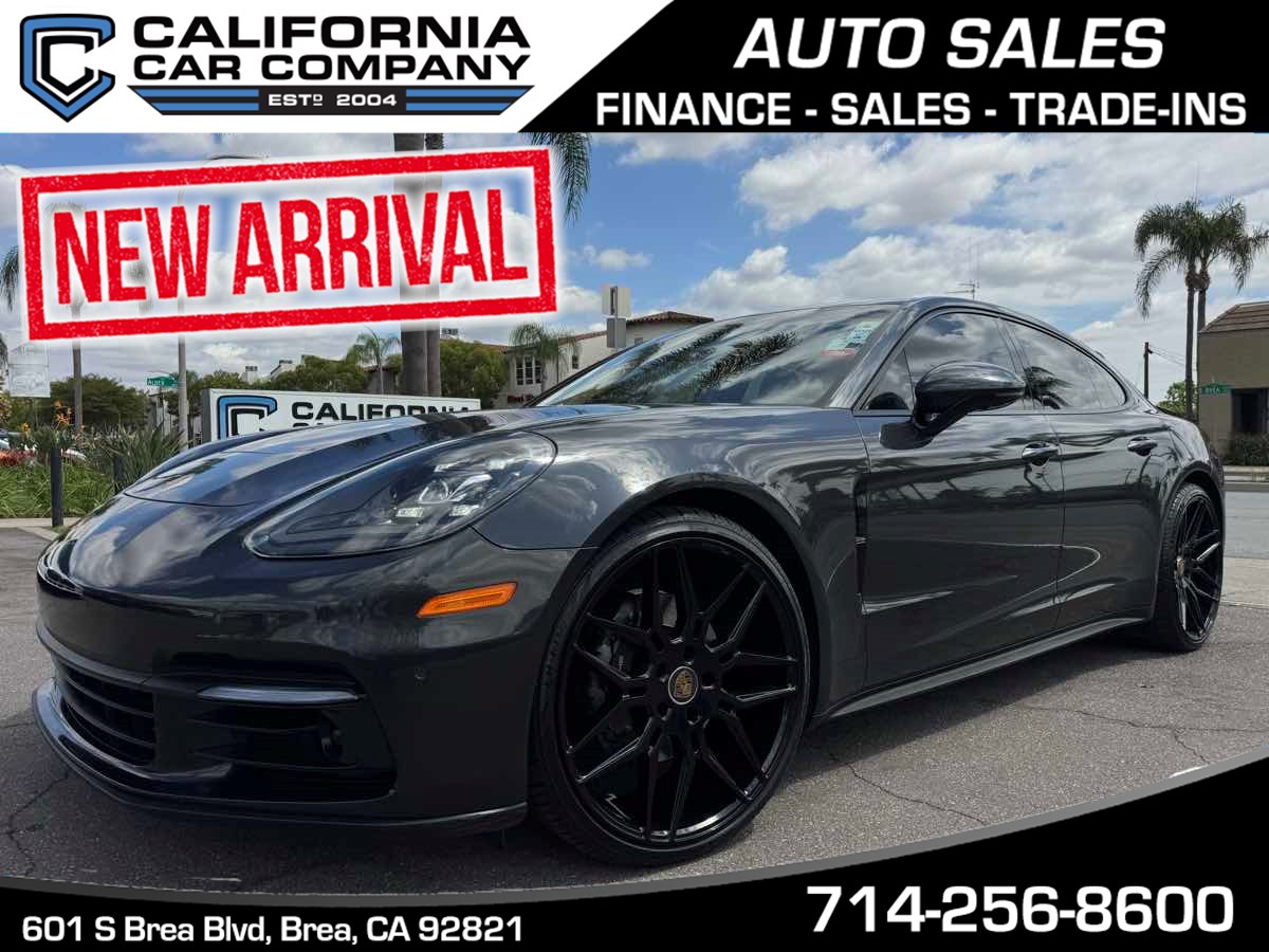 2020 Porsche Panamera's photo