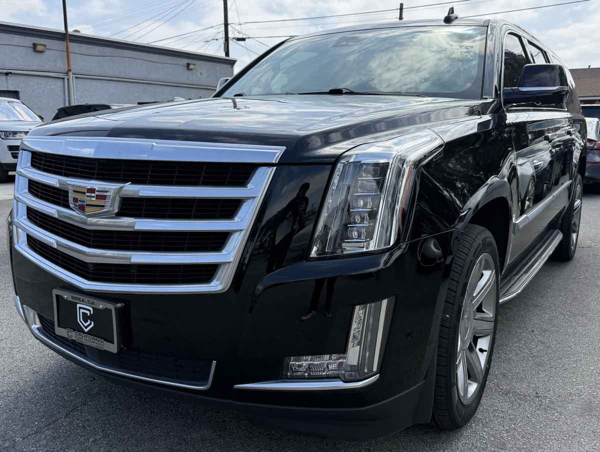 2019 Cadillac Escalade ESV AWD Premium Luxury's photo