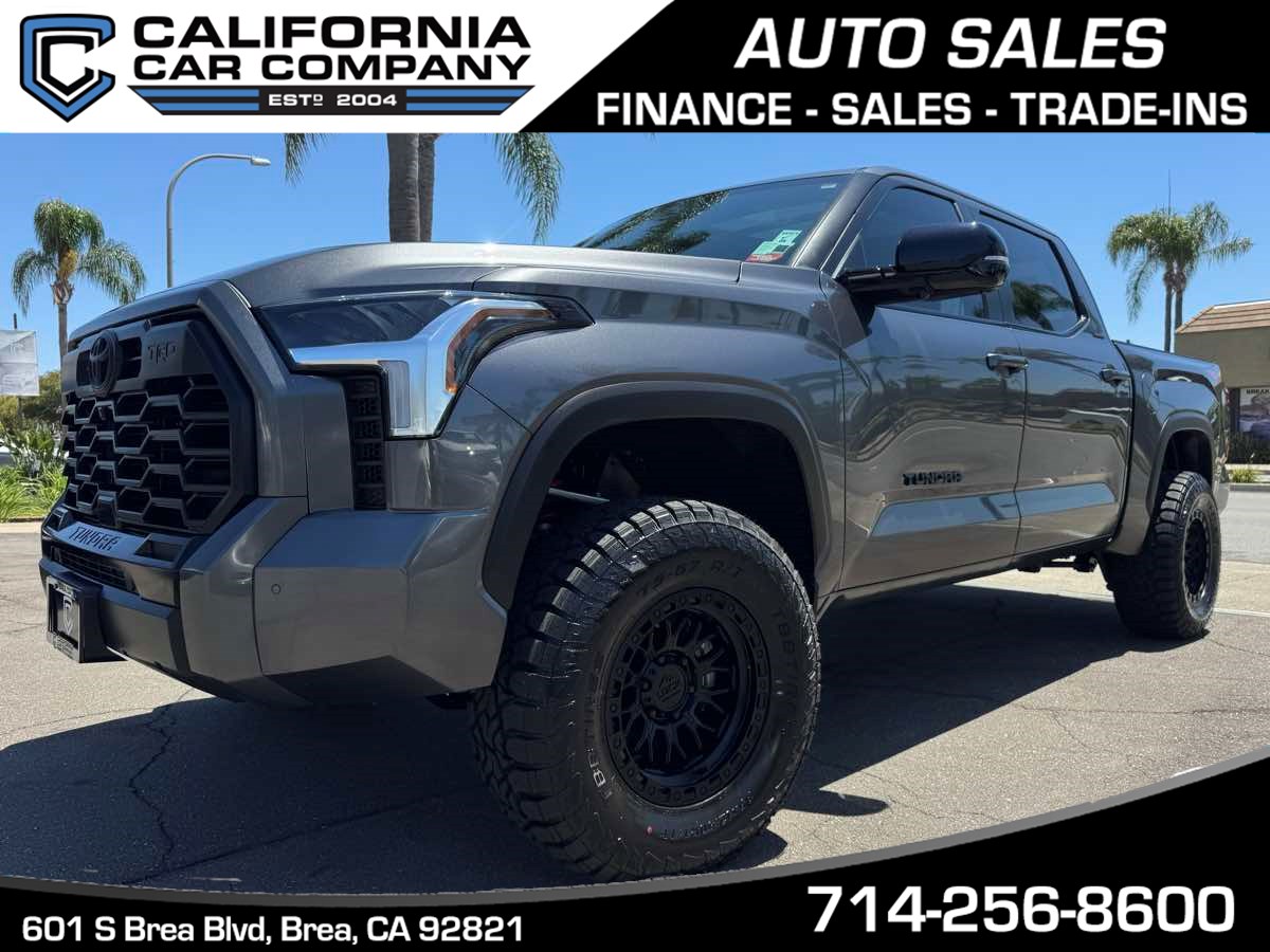 2025 Toyota Tundra Limited 3.4L 4WD CrewMax 5.5' Bed's photo