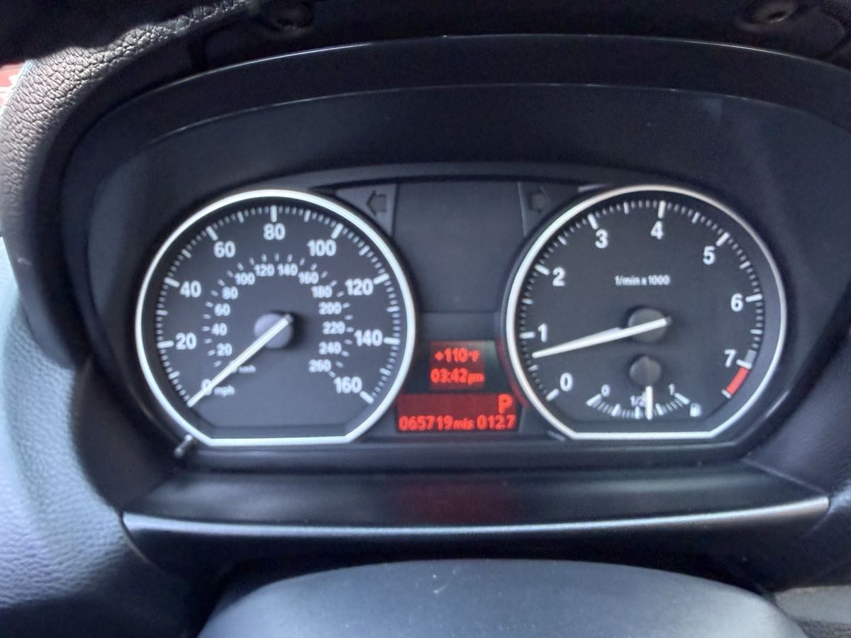 BMW 1 Series photo 30