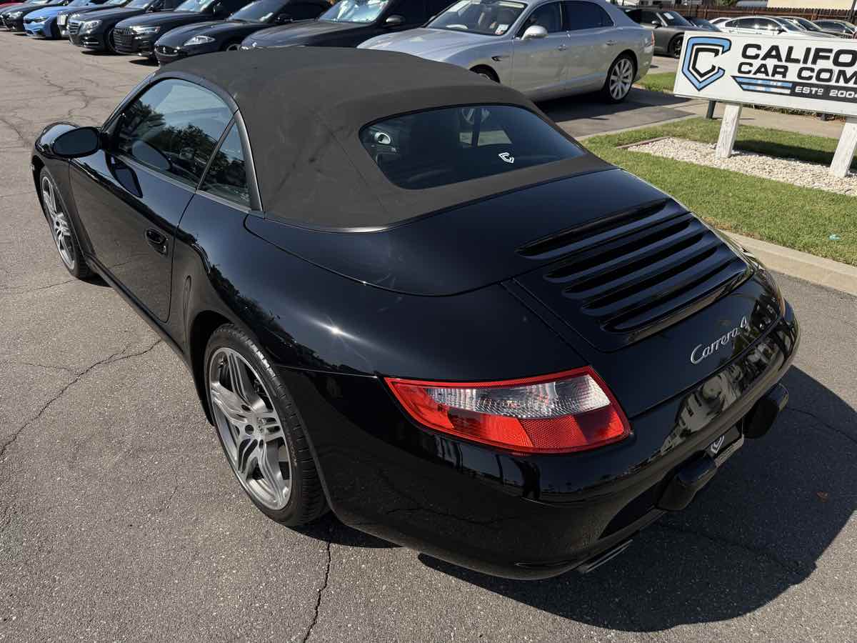 Porsche 911 photo 6
