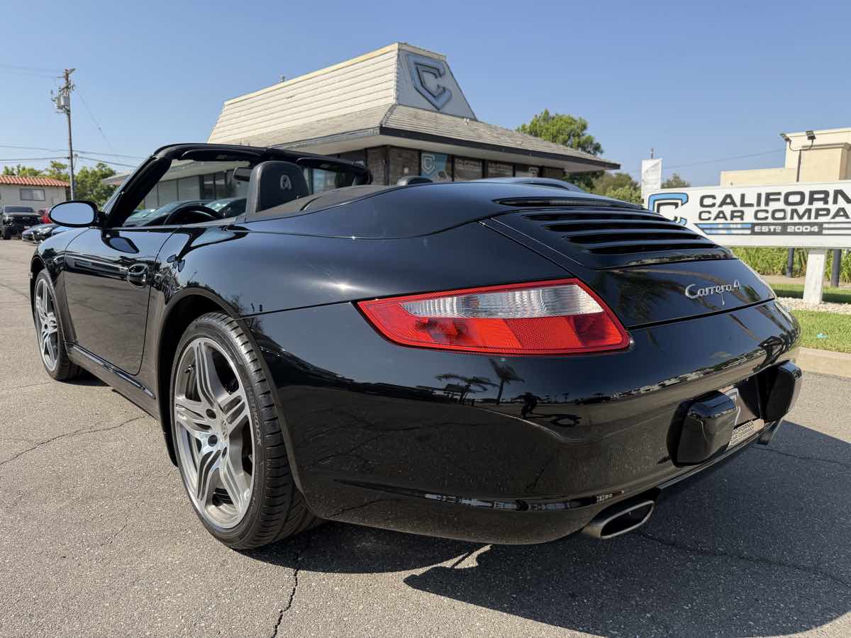 Porsche 911 photo 5