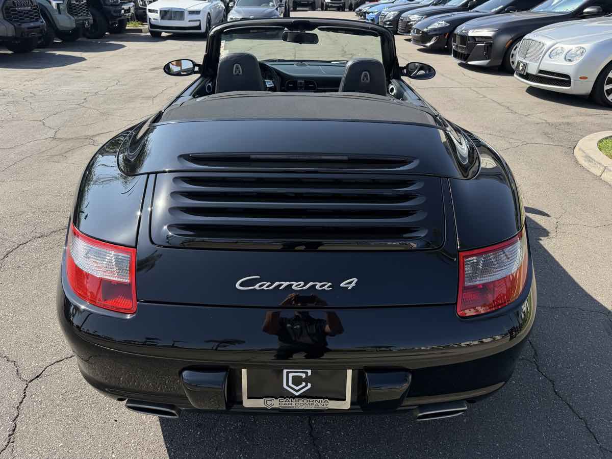 Porsche 911 photo 7