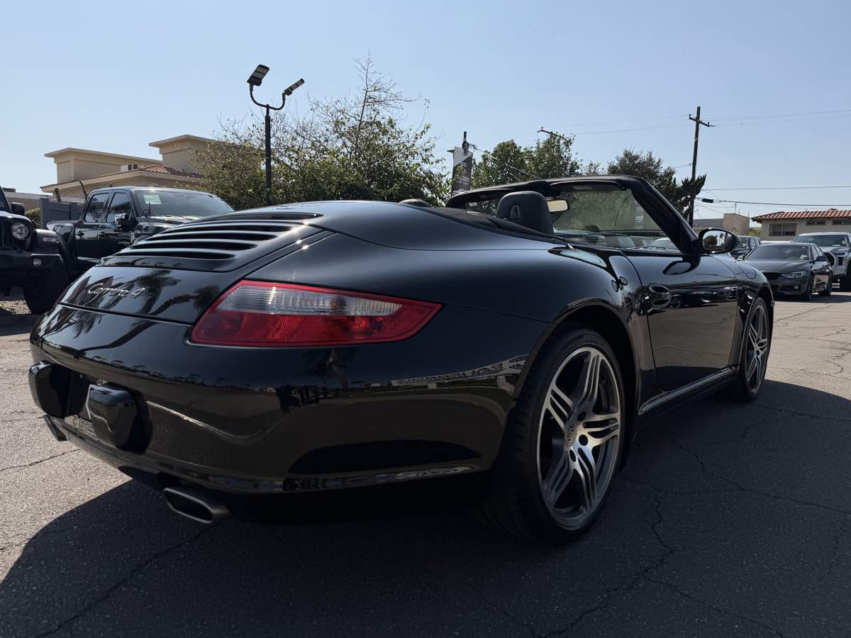 Porsche 911 photo 12